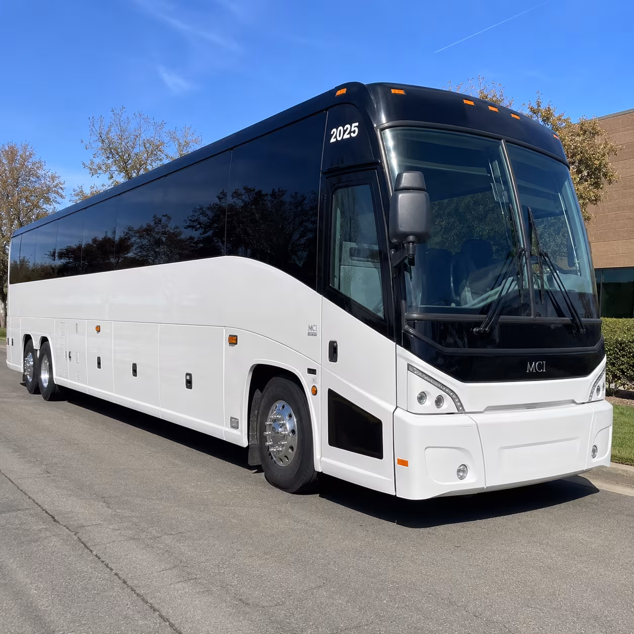 conference shuttle buses for the diplomat beach resort and seminole hard rock