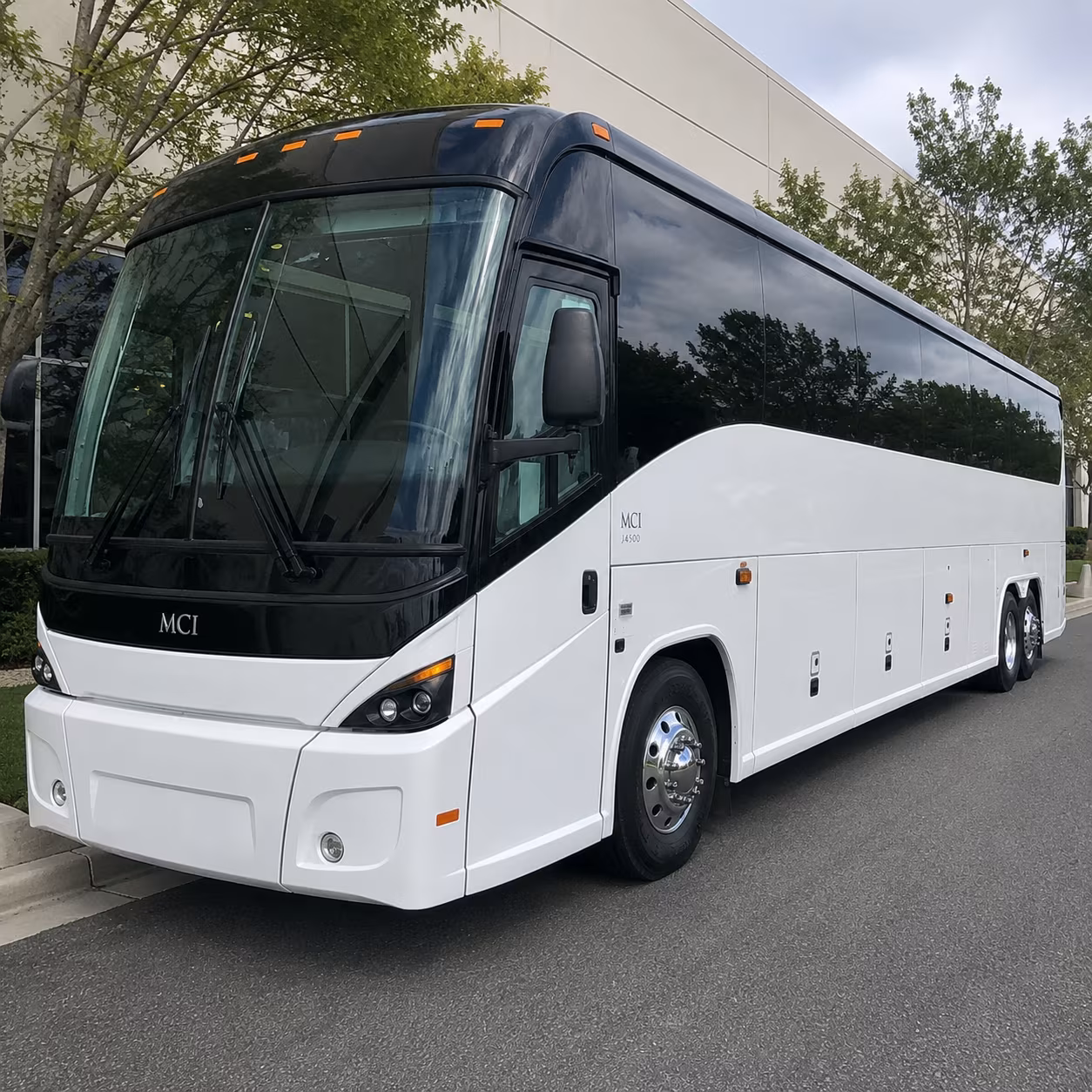 for easy hotel to airport shuttle service across hollywood beach and broward county