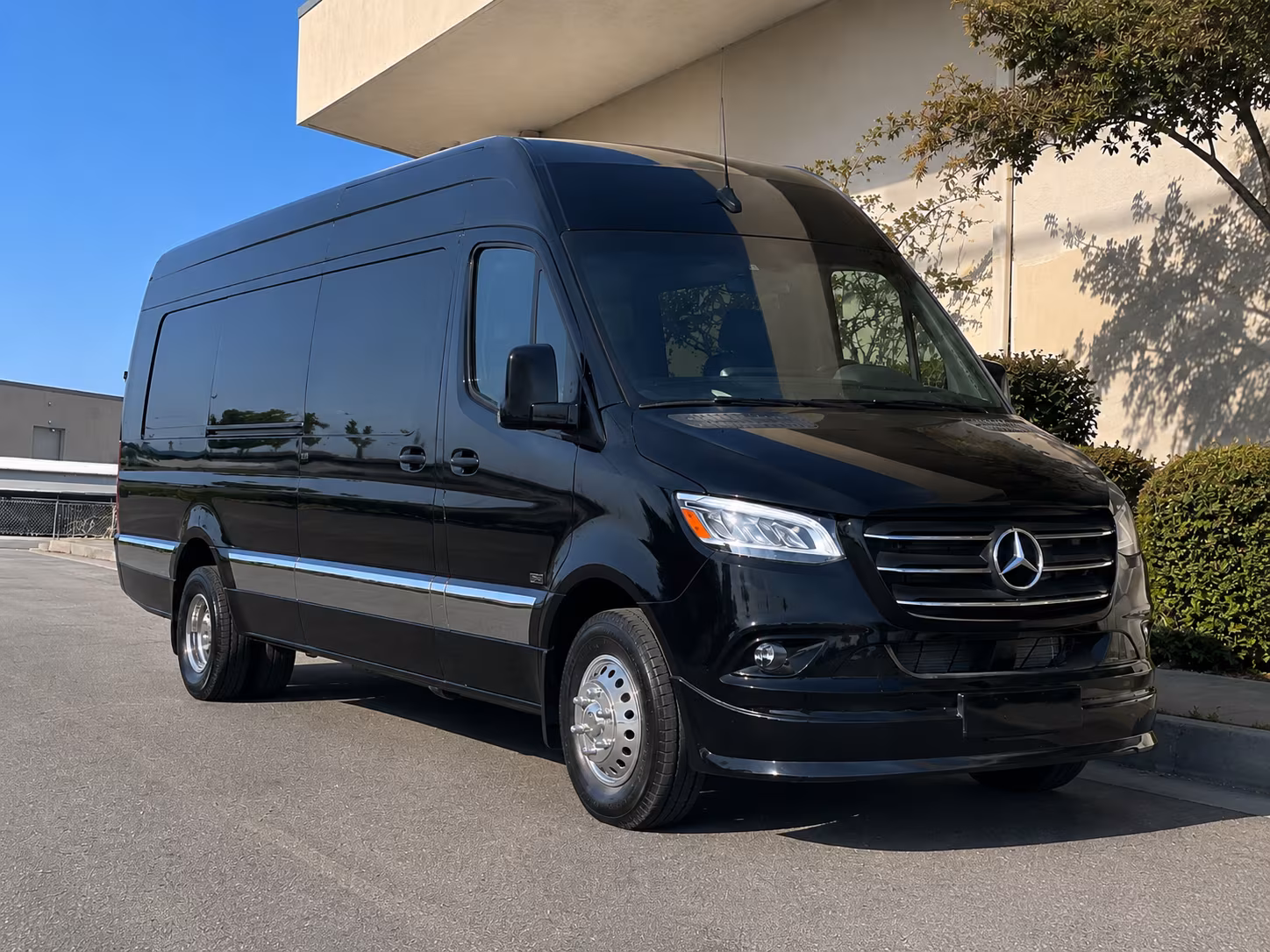 hollywood employee transportation